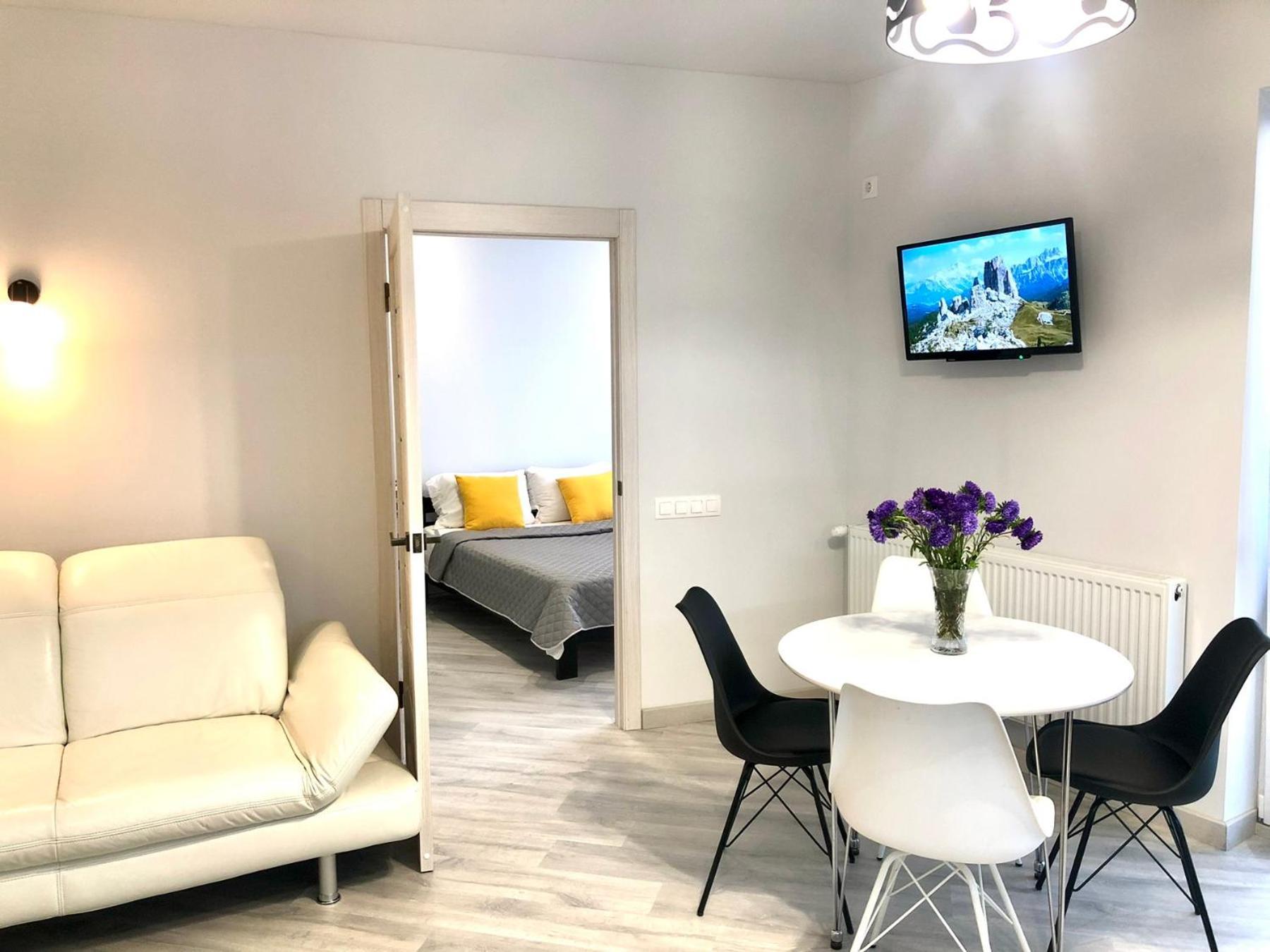 Osapart Comfortable Apartment In A Complex Great Britain Lviv Extérieur photo