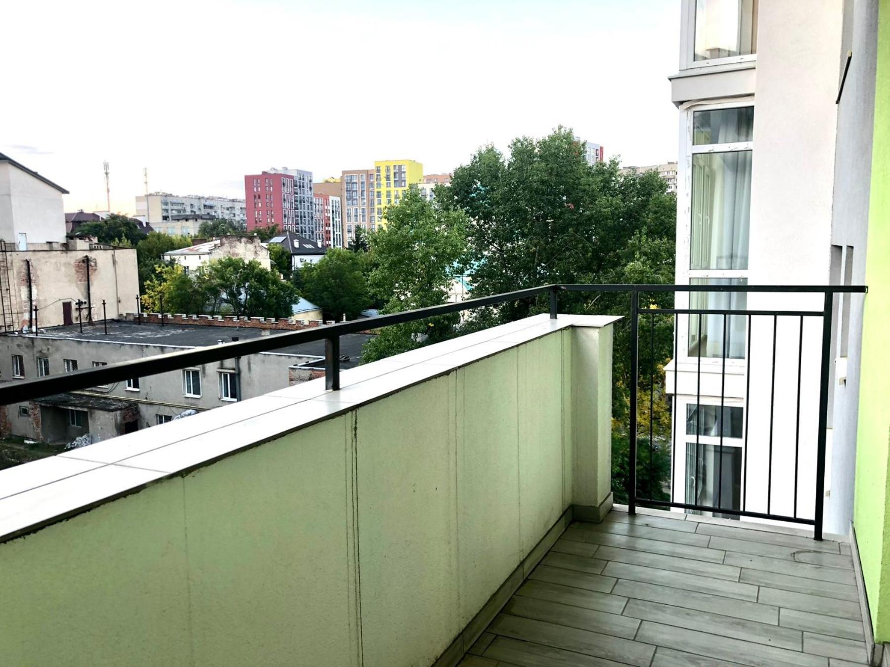 Osapart Comfortable Apartment In A Complex Great Britain Lviv Extérieur photo