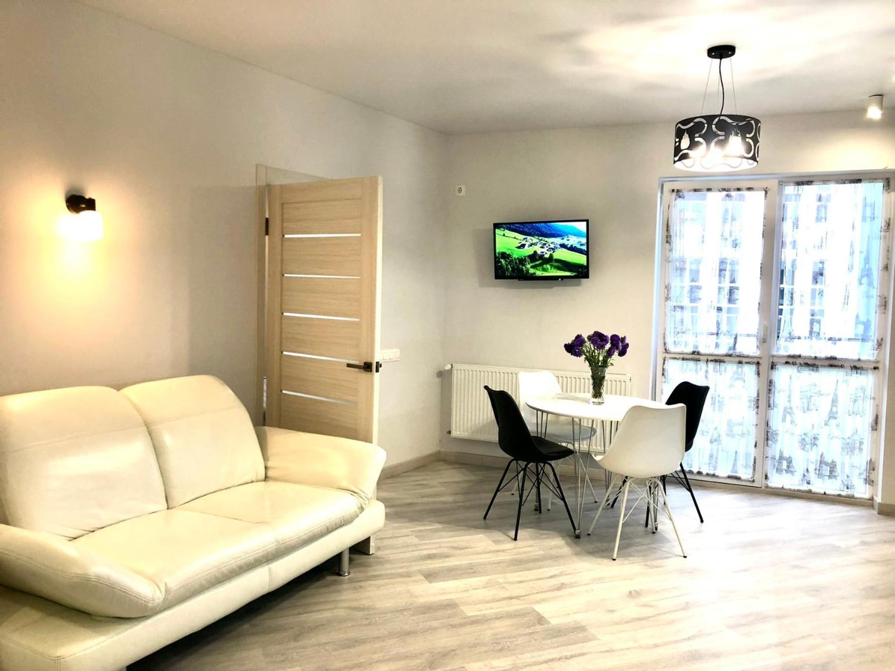 Osapart Comfortable Apartment In A Complex Great Britain Lviv Extérieur photo